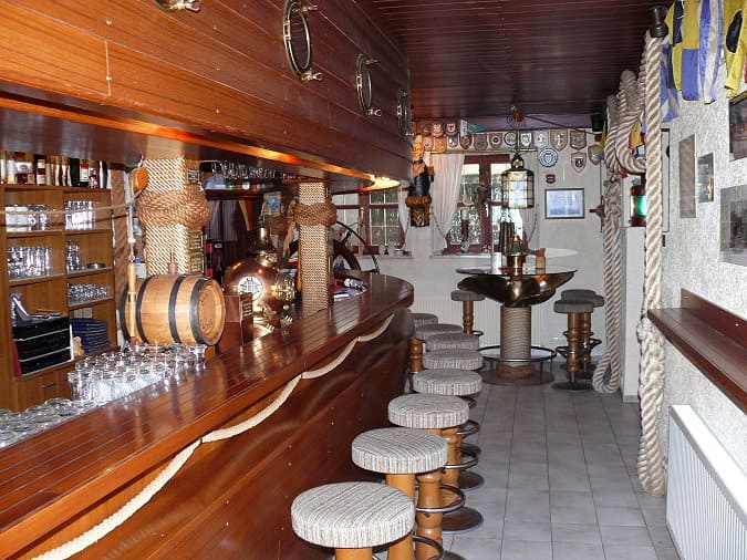 Bar zur blauen Maus