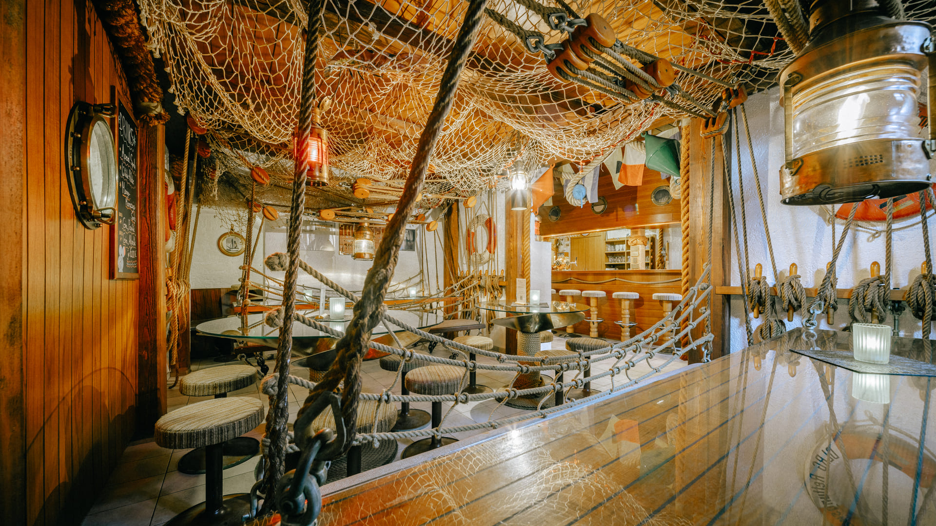 Blaue Maus Restaurant Claus Riegl